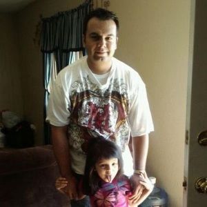 Meet your Posher, Javier